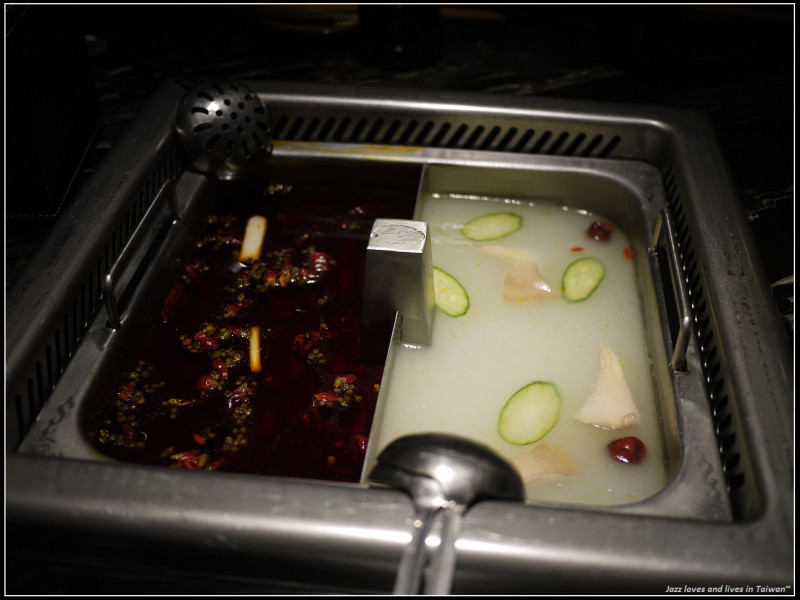 [海底撈] 道地對岸麻辣鍋登入台灣啦!