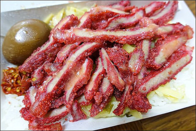 《樹林美食/小姑食記》賣便當賣到開發票的樹林阿義腿庫飯