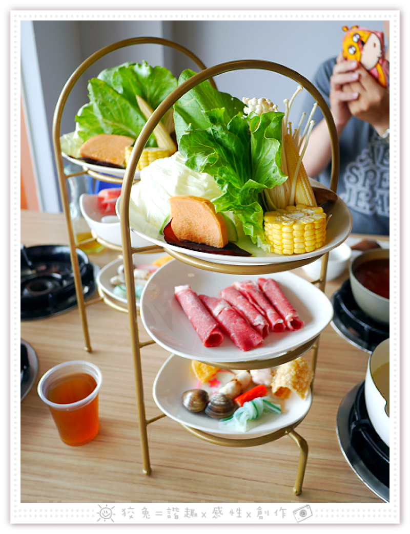 [台南食記] ㄔ鍋了‧石頭鍋/涮涮鍋~起士牛奶鍋&韓國部隊鍋！三層英式盤架、七種火鍋湯頭！有素食！均一價250元！