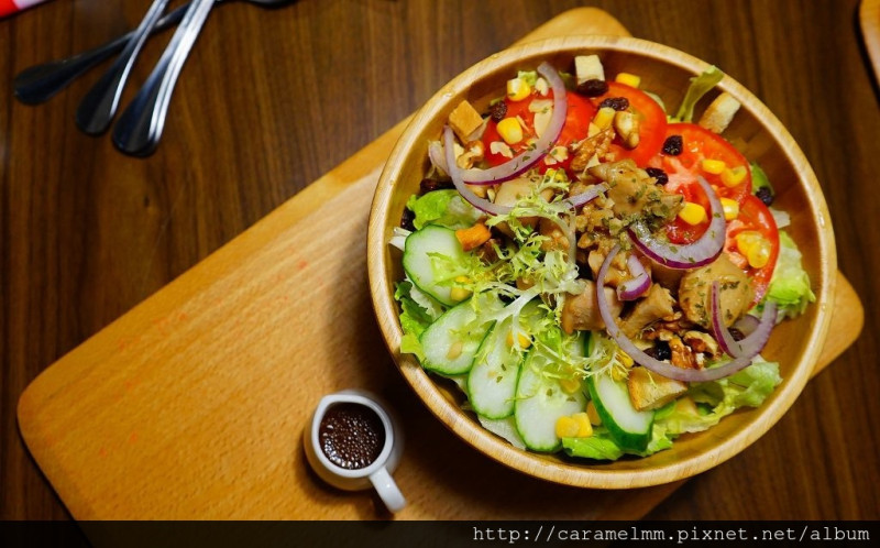 【台北中山】HEY CAFE 捷運台北車站美食 巷弄內的高CP中/西式料理 中山北路