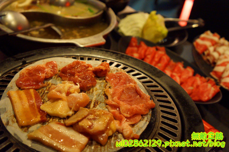 【台南-北區】火鍋x燒烤..活跳蝦子/卡比索俄羅斯冰淇淋《麻辣風暴》