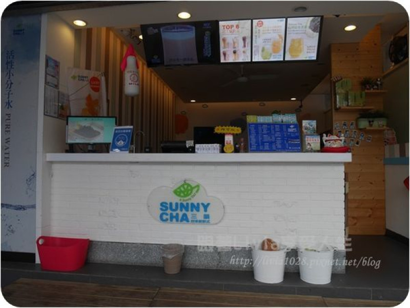 美食。飲料│ 新北三重區 三韻茶飲 Sunny Cha 三重五華店 特色飲品南瓜拿鐵  ❤跟著Livia享受人生❤
