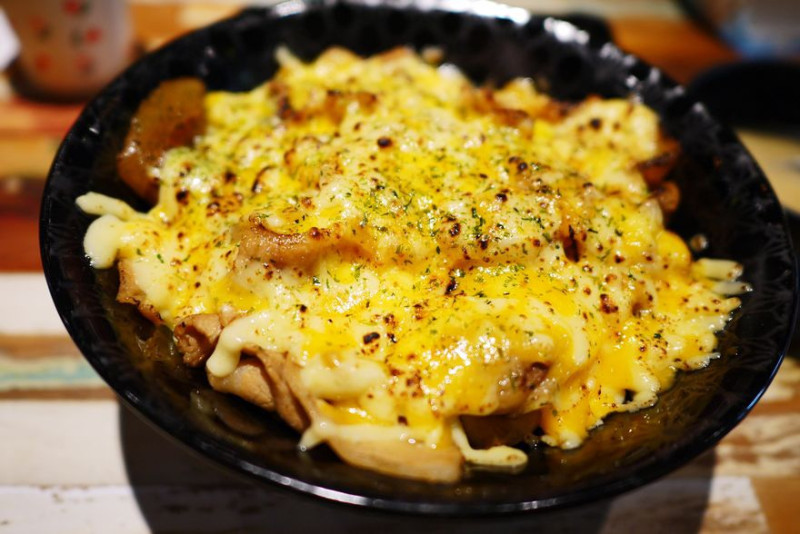 【新北】板橋 哇！！！咖哩丼飯專賣店 份量十足的創意起司豬肉丼飯‧近南雅夜市♥♥♥