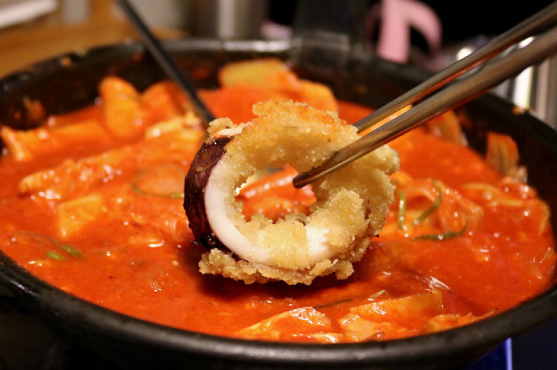 【台北美食】Pocha 韓式熱炒포차(忠孝1號店)-『忠孝敦化站』東區韓式料理．台北聚餐推薦．大口吃肉大口喝酒 超嗨Happy Hour