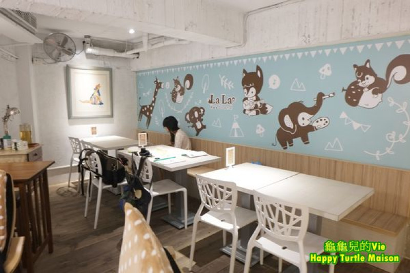 ∥龜龜毛小孩∥永和 仁愛公園 ~寵咖啡/寵私廚/The Favorite Cafe~ 餐點精緻 食材講究 服務親切 寵物友善
