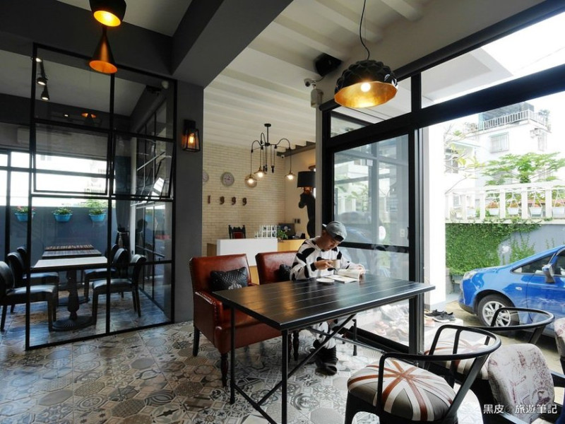 花蓮。民宿│1999民宿，2019花蓮住宿推薦，時尚英倫風格，花蓮市區住宿選擇 - 黑皮的旅遊筆記
