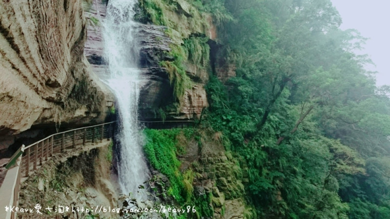★嘉義梅山★走進【竹坑溪步道】和龍宮瀑布來一段水舞。