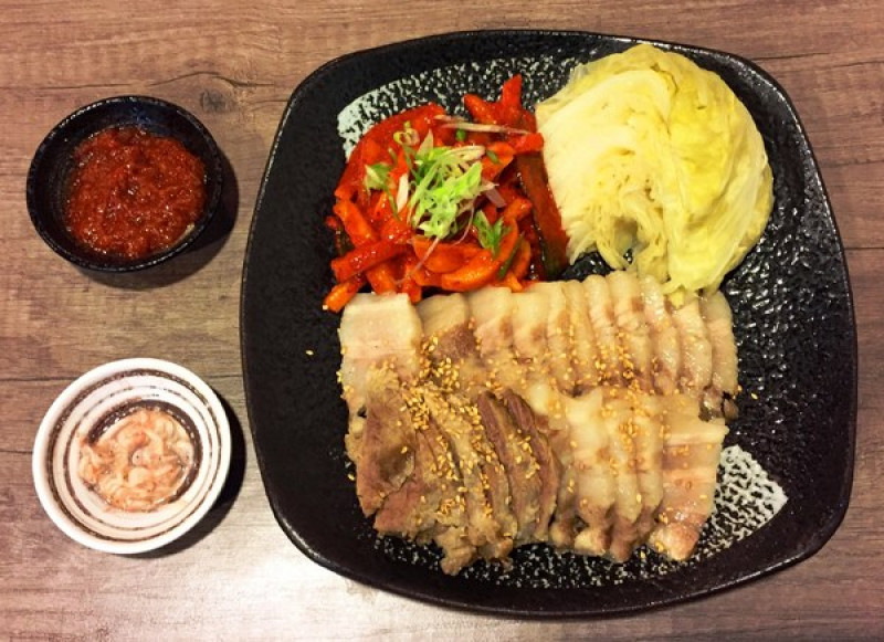 朴先生菜包白切肉 Mister Park Bossam              
