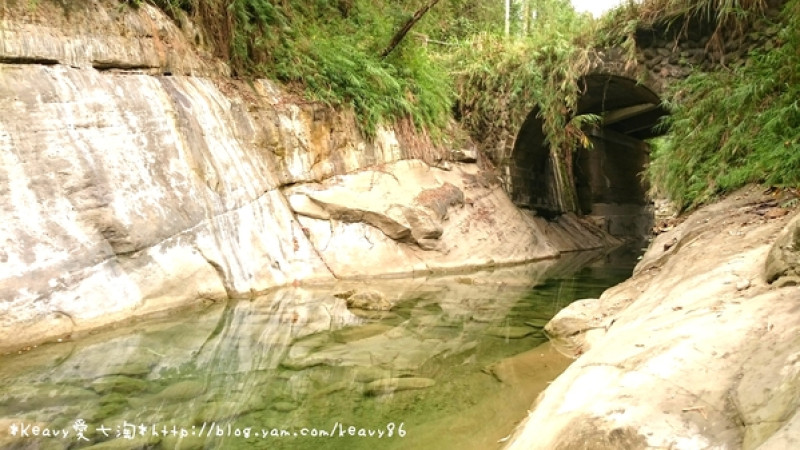 ★台南楠西★幽靜碧綠的世外桃源【蝙蝠洞瀑布與糯米橋古蹟】