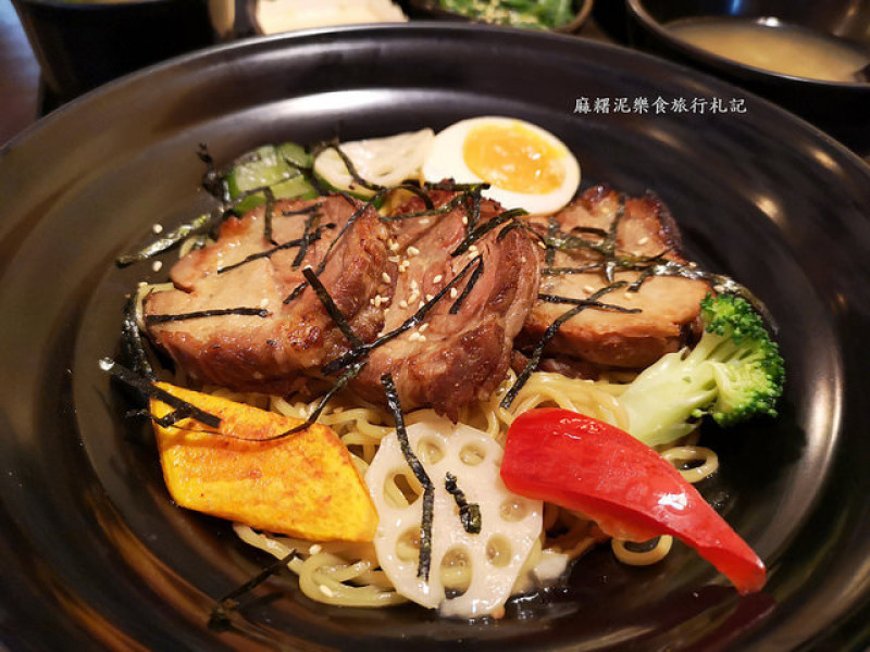 【台中 豐原】獨家首創乾拉麵，拉麵口感超Q彈、平價日式料理、豐原拉麵店『野村拉麵』