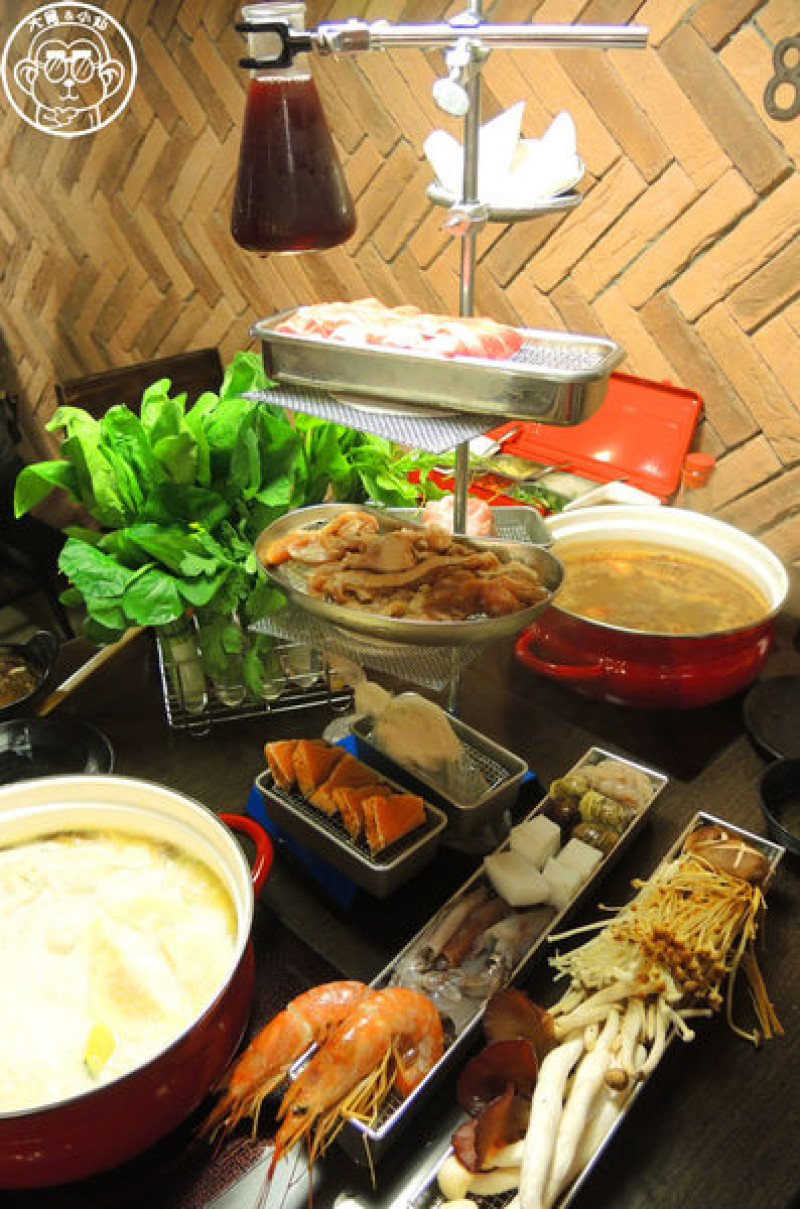 呷飽祙【台北松山･食焱廠 創意鍋物料理】在實驗室裡吃火鍋        
      