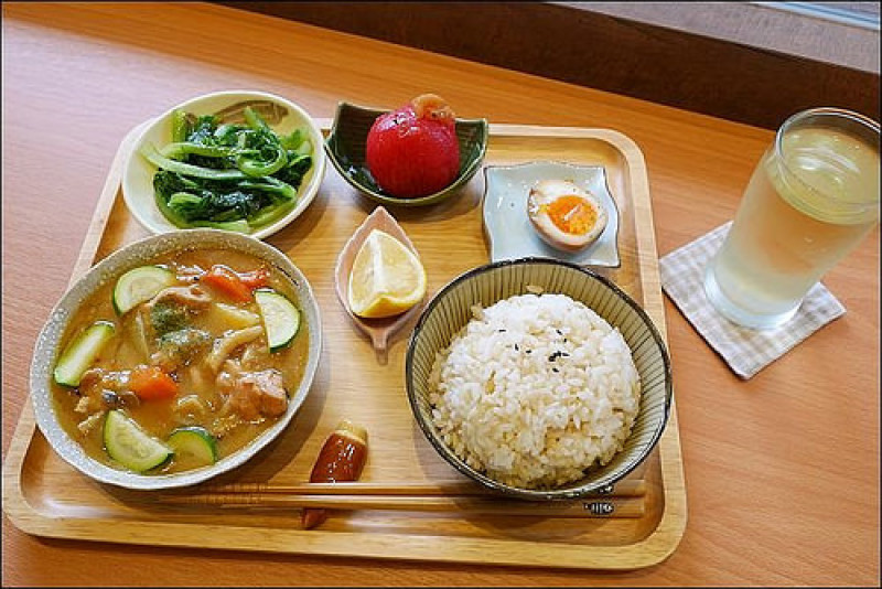 《捷運板南線美食/板橋站/小姑食記》板橋早午餐新開店~小農有機蔬食的日式小空間Puchi space