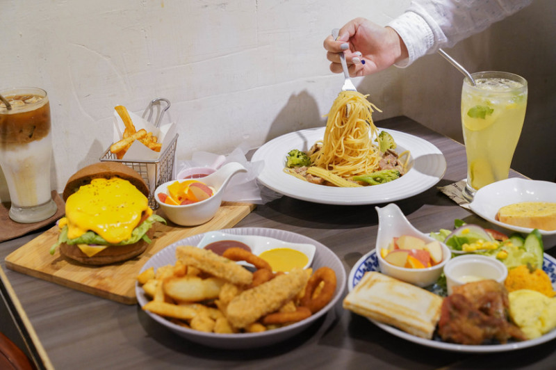 【板橋美食】翁林林Café｜不限時｜義大利麵｜新埔捷運站｜翁林林咖啡｜