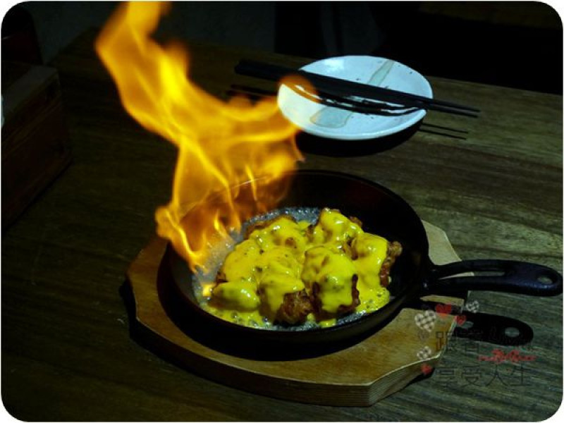 美食。餐廳│ 台北中山區 南京復興捷運站 南京復興居酒屋 匠饗fusion居酒屋  火焰雞 燃燒吧！❤跟著Livia享受人生❤