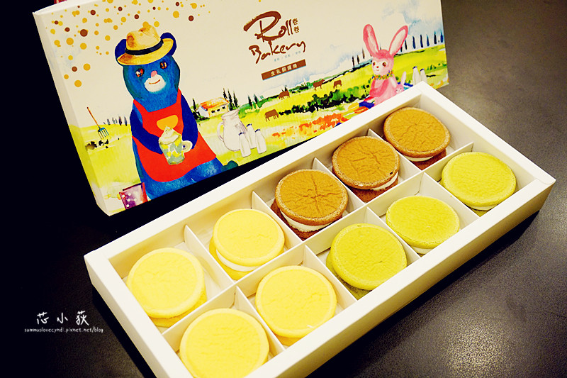 卷卷蛋糕。超人氣生乳銅鑼燒，超繽紛外盒包裝設計，外皮蓬鬆Q彈搭配生乳內餡，讓人一個接著一個的超級美味!