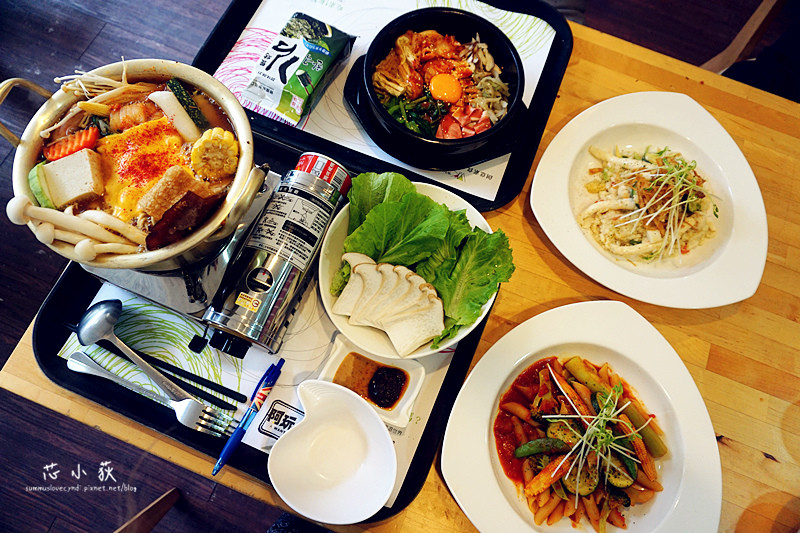 懷特廚房White Kitchen 素食無國界料理。顛覆你對傳統素食的觀念，原來素食也可以這麼美味，打造全新素食料理，異國風素食料理，來試試就知道!