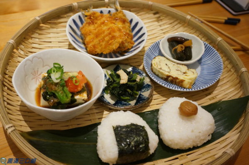 【食記】高雄左營_開動了 日本家庭料理@開動囉 今天我想來個舒服 輕鬆 愜意的品味路線