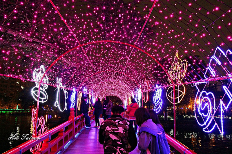 【台中旅遊】2016台中燈會(台中公園區)：嬉遊記主題燈區~整個公園都是我的攝影棚!