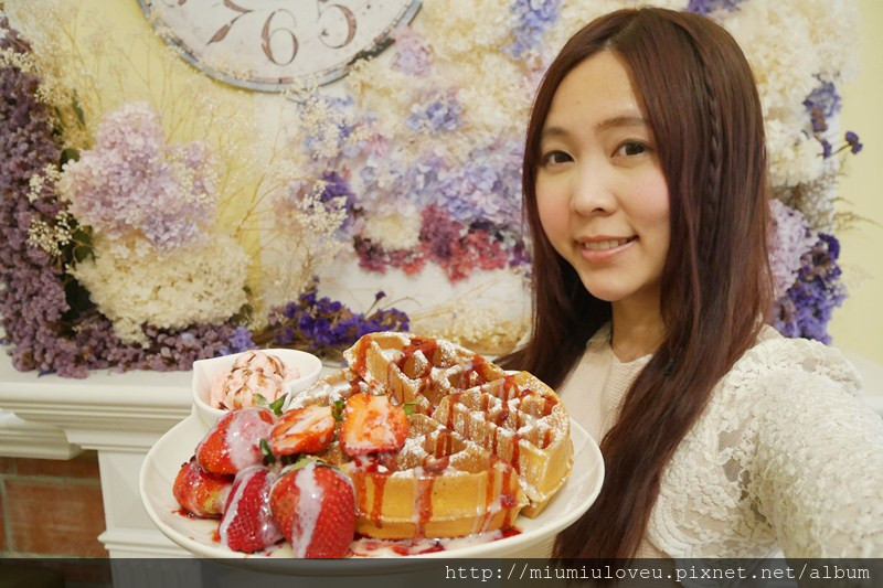 where cafe 微咖啡-發現夢幻美食天堂在中壢/IG打卡點/夢幻乾燥花/有機美食/在地美食