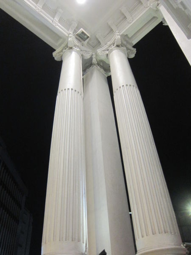 台中市西區=<食>台中市役所CAFE 1911~古蹟裡面喝飲料，悠閒又自在=