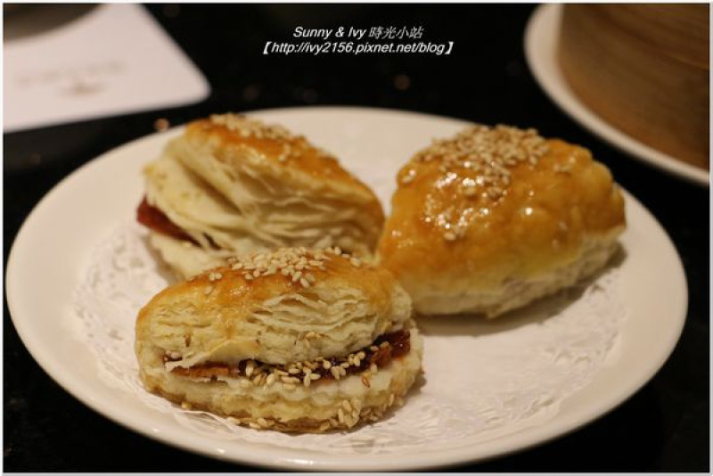 【台北大安食記】福容大飯店 - 阿基師花市茶樓。流沙包、叉燒酥真是令人讚賞