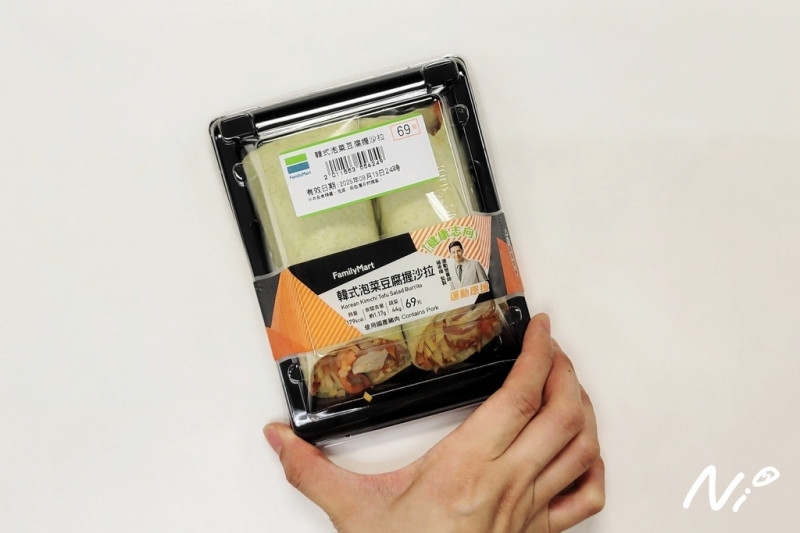 [全家Family Mart]韓式泡菜豆腐握沙拉 #葷食 #含豬肉火腿