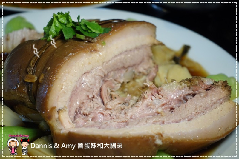 《竹東美食餐廳》好所在客家美食館 道地客家菜風味料理  菜脯蛋。客家小炒。土雞。薑絲炒大腸。梅干苦瓜封。東坡封肉。仙草雞湯︳私房菜份量多合菜餐廳 食尚玩家x好客竹縣春季刊推薦一日遊~