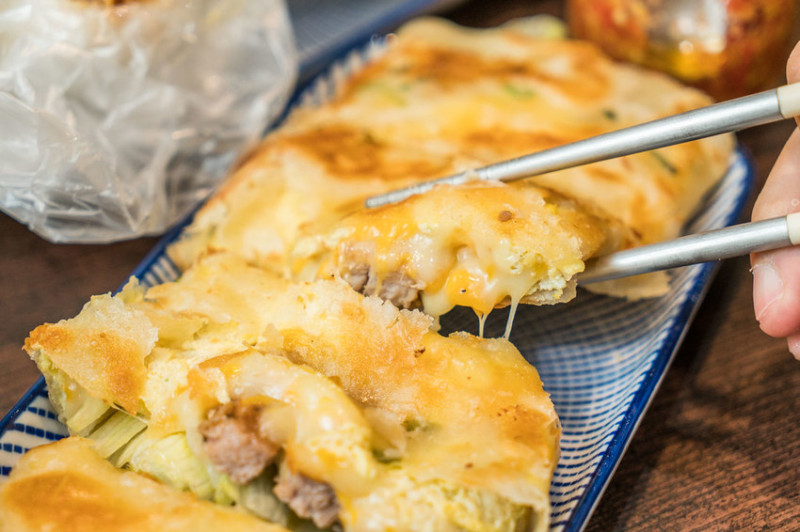 台北最強大的豬扒蛋餅｜味鼎蛋餅 爆漿飯糰、手工蛋餅、蛋餅控、南京復興美食、台北早餐推薦