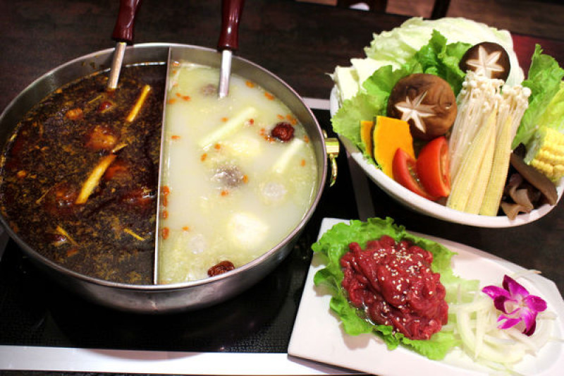 【台北市】涼菜、乾鍋、麻辣鍋、四川熱炒充滿麻辣香味-麻辣公館