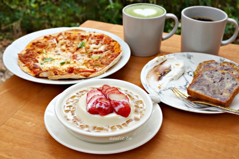 隱藏竹林間的貨櫃咖啡 厚食聚落 東厚食Cafe  豆花舖