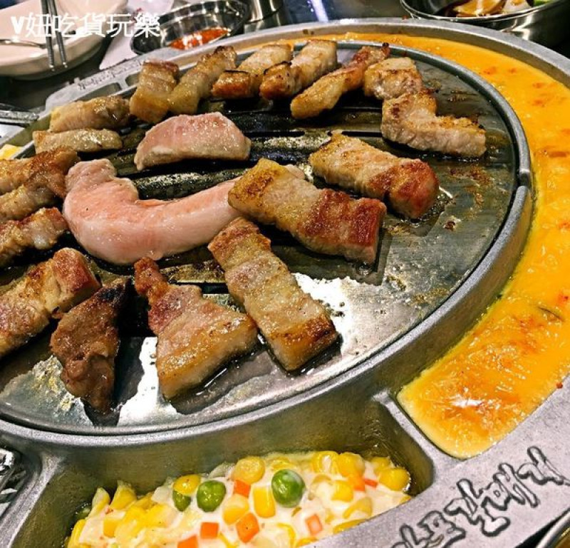 [西門站] ❤ 新麻蒲海鷗2號店(西門町店) 마포갈매기❤ 麻浦豬五花、松阪豬、醬燒豬排，瘦肉香肥肉Q，正宗韓式烤肉來台展店第501家