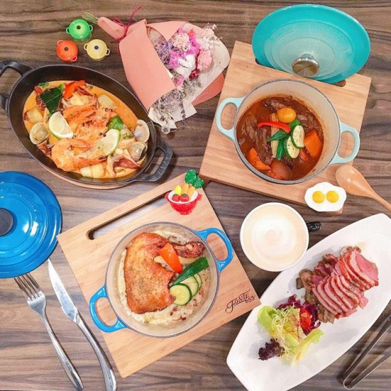 【台中餐廳 -  Fonte653 鑄鐵鍋料理】公益路美食║色彩繽紛的Le Creuset鑄鐵鍋料理，看了都令人相當療癒～2017.3月份正在舉辦週年慶活動！100%的中降率等你去抽獎呢！