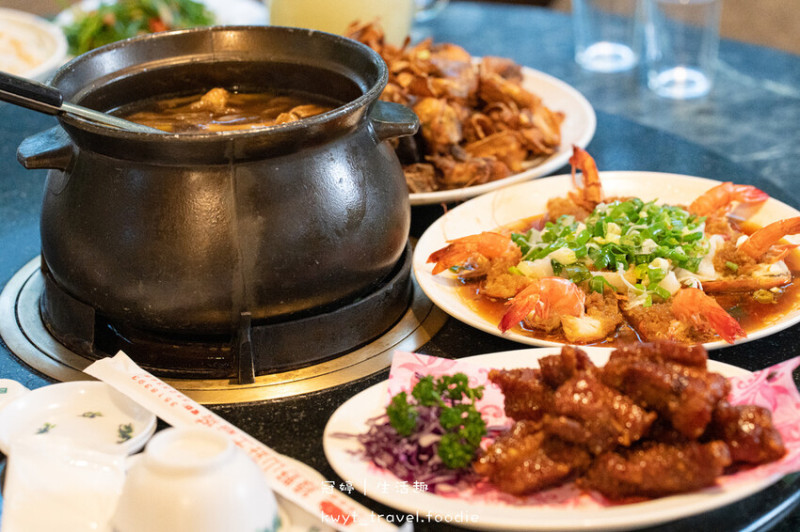 【綠野山莊花園餐廳】隱藏版平價大份量！觀音山美食餐廳推薦，30年土雞城老店，高雄包廂餐廳│菜單