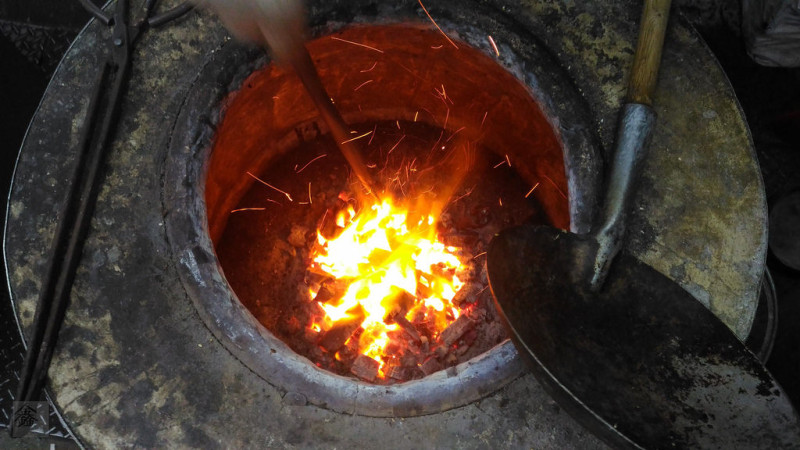 [鑫.食記]士林夜市排隊小吃,南港老張胡椒餅 (也有小酥餅 & 老麵燒餅, 位於基河路大南路口)