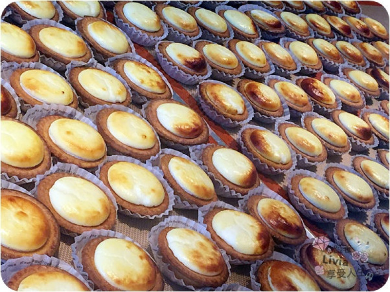 美食。甜點│ 台北中山區 中山捷運站 來自日本北海道 BAKE CHEESE TART 起司塔 新光三越南西三館 ❤跟著Livia享受人生❤