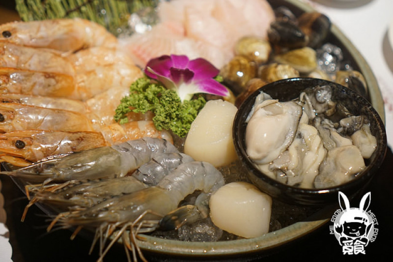 【鍋物】台北中山 南寧饌精緻麻辣火鍋 吉林路麻辣鍋宵夜 天使紅蝦超豪華拼盤 頂級極黑霜降牛
