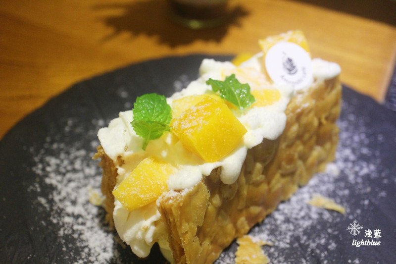 [ 台北101世貿站美食 ] 淺藍 × 雨日菓物～芒果千層、檸檬派，夏日的滋味 