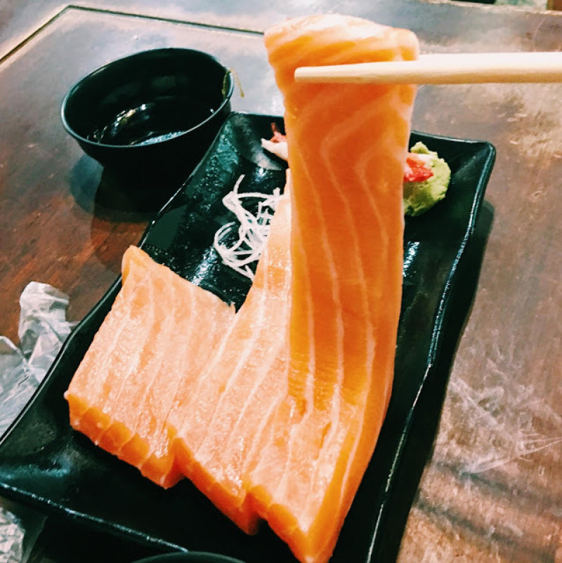 2018 台北- 西門町- 三味食堂- 超大片生魚片