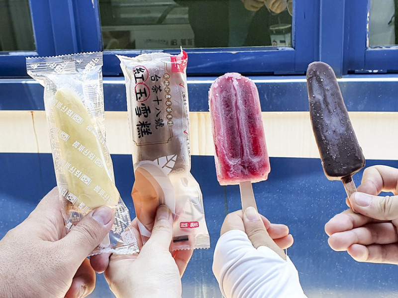 【旗山景點】旗山車站-糖鐵故事館 VR實境體驗 感受搭蒸汽火車的樂趣 伴手禮/便當/冰棒