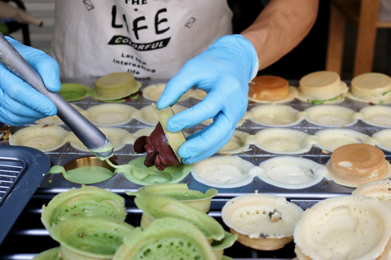 【台南美食】甜在心。紅豆餅-超爆漿紅豆餅．台南散步甜點