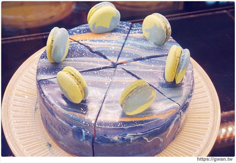  風雨珈琲 - 蛋糕上的小宇宙 | 開店立刻秒殺的星空蛋糕