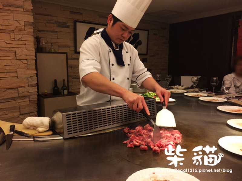 【台北】高級的三頭牛鐵板燒:::柴貓IN【犇】