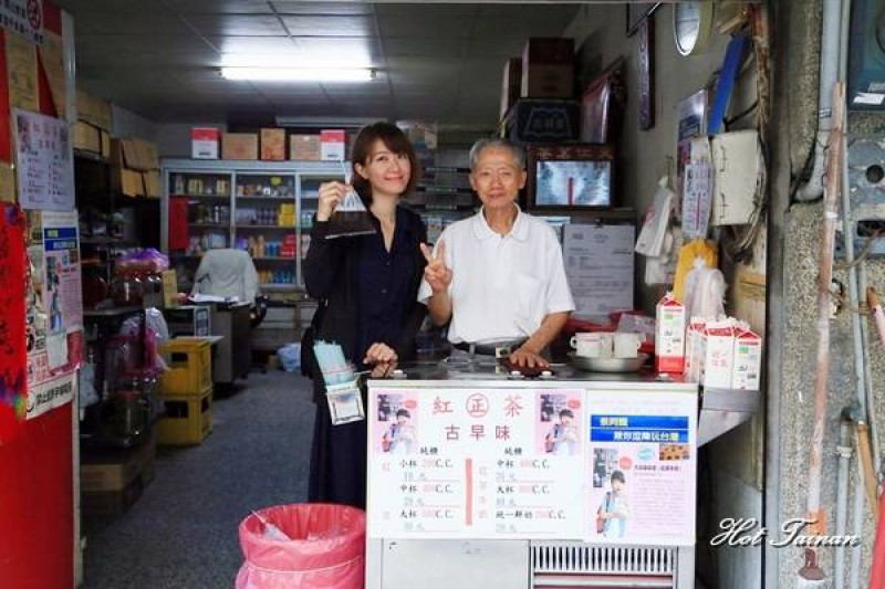 【台南美食】超過40年的巷弄雜貨店，隱藏著懷舊袋裝古早味紅茶：大泉雜貨店              