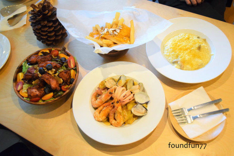 松果院子質感文青咖啡店民生社區／早午餐／下午茶富錦街美食Restaurant Pinecone