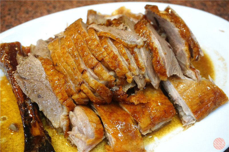 大祥燒鵝海鮮餐廳。台中西屯區招牌燒鵝鮮嫩多汁，紅蟳鮮蝦粥鮮甜又飽足，熱炒、海鮮、年菜、包廂餐廳!