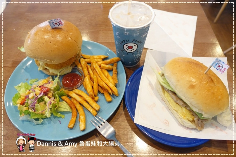 《新竹振興路早餐店》好吃的早餐 歐浮找餐 Oops！foody 平價早午餐一次搞定。私房漢堡。下午茶︱人很多要耐心等候  ~ 吃吃吃影片