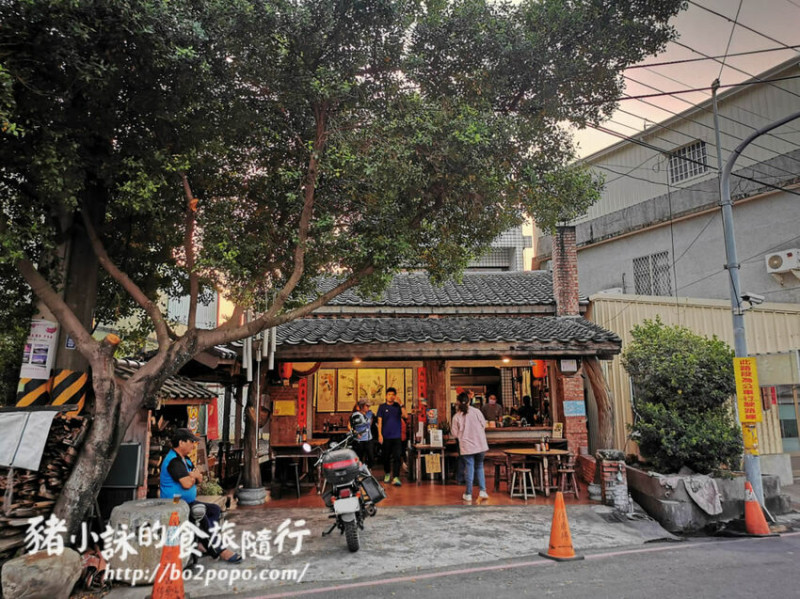 屏東。高樹》大路關老麵店。古色古香的柴燒麵店 - 豬小詠的食旅隨行
