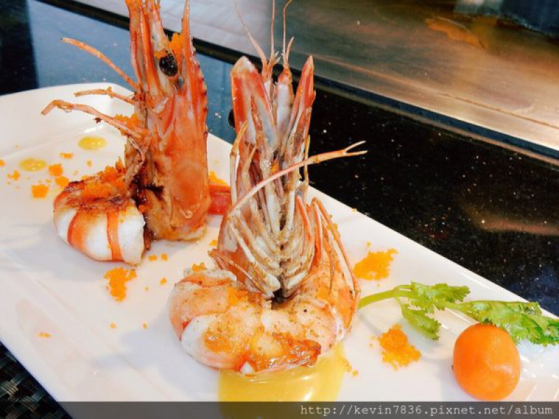 雲林斗六~鐵町心作鐵板料理,大大顛覆我們的味蕾,食材讓我的舌尖超滿足的享受,梅子真情激推呀!