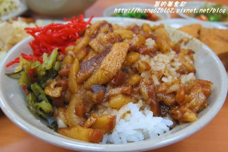 【新北三重區】天然紅豆腐『紅昌吉昌吉街豬血湯』開幕期間豬血湯買一送二、捷運三重國小