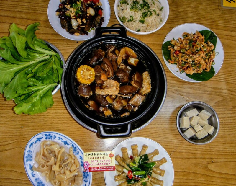 【美食】竹南科學園區美食推薦 超人氣苗栗竹南正宗老店羊肉爐推薦「詹師傅 竹南越式羊肉爐」